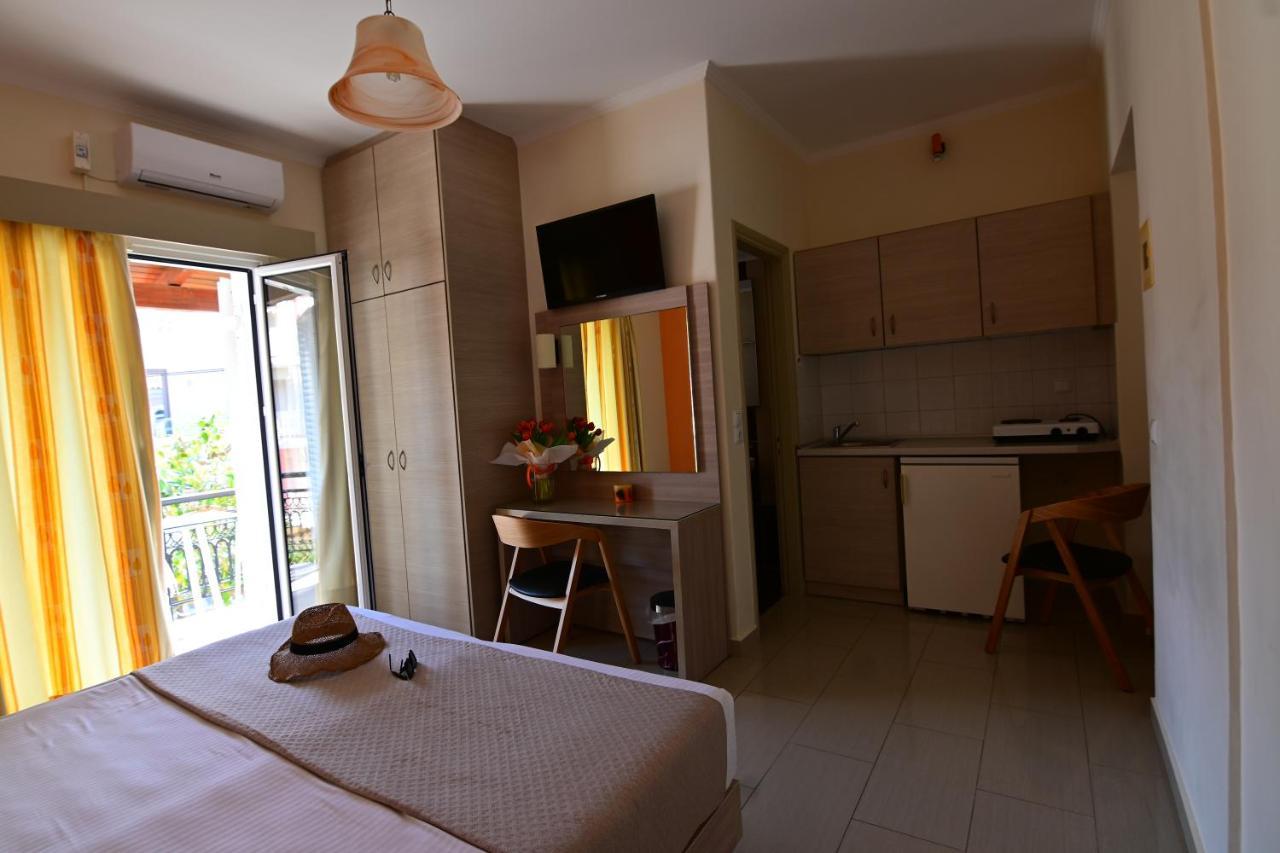 Nadia'S Studios & Apartments In Argasi, Sea-View المظهر الخارجي الصورة