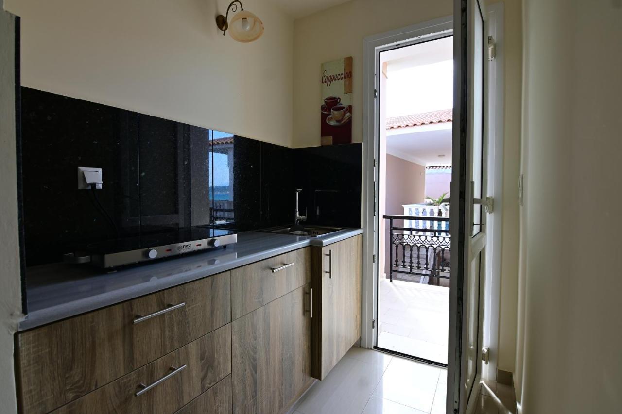 Nadia'S Studios & Apartments In Argasi, Sea-View المظهر الخارجي الصورة